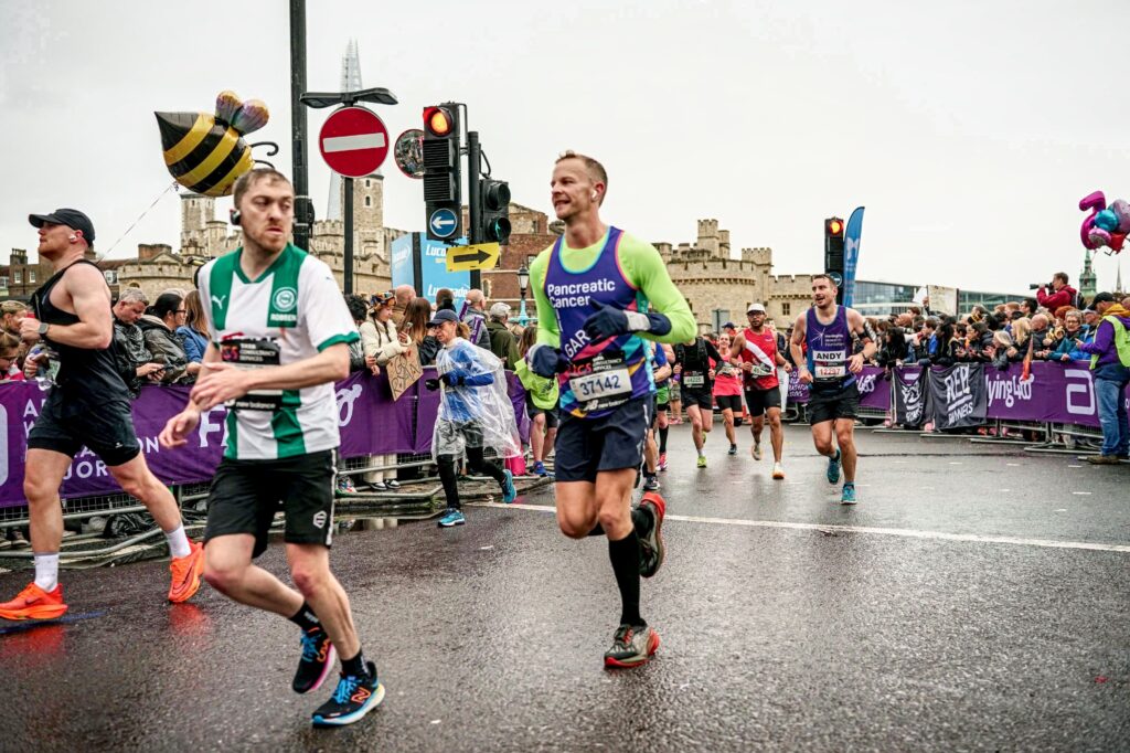 Gareth Couch running among other runners at the 2023 London Marathon